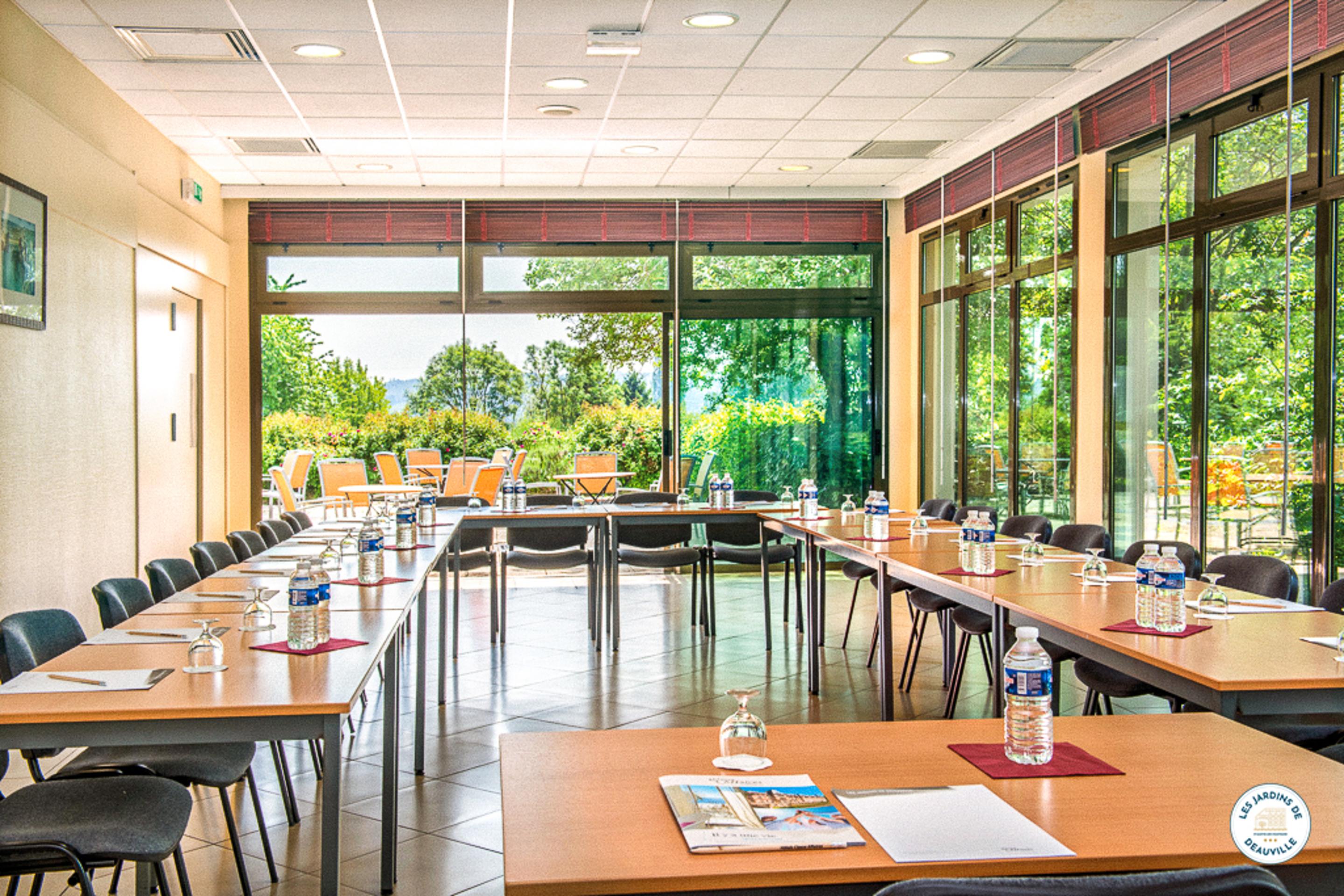 Hotel Les Jardins De Deauville Saint-Martin-aux-Chartrains Exterior photo